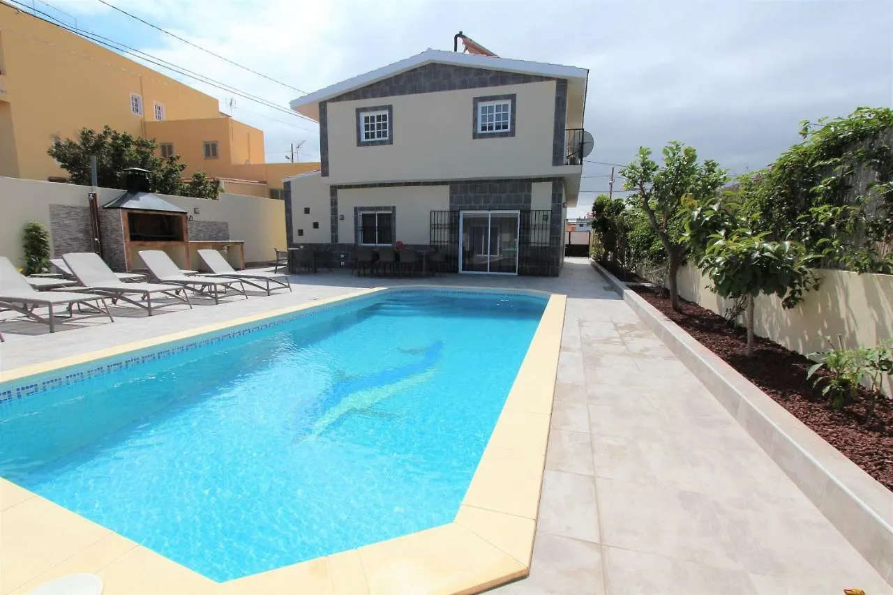 Vivatenerife - Gorgeous Villa With Heated Pool location