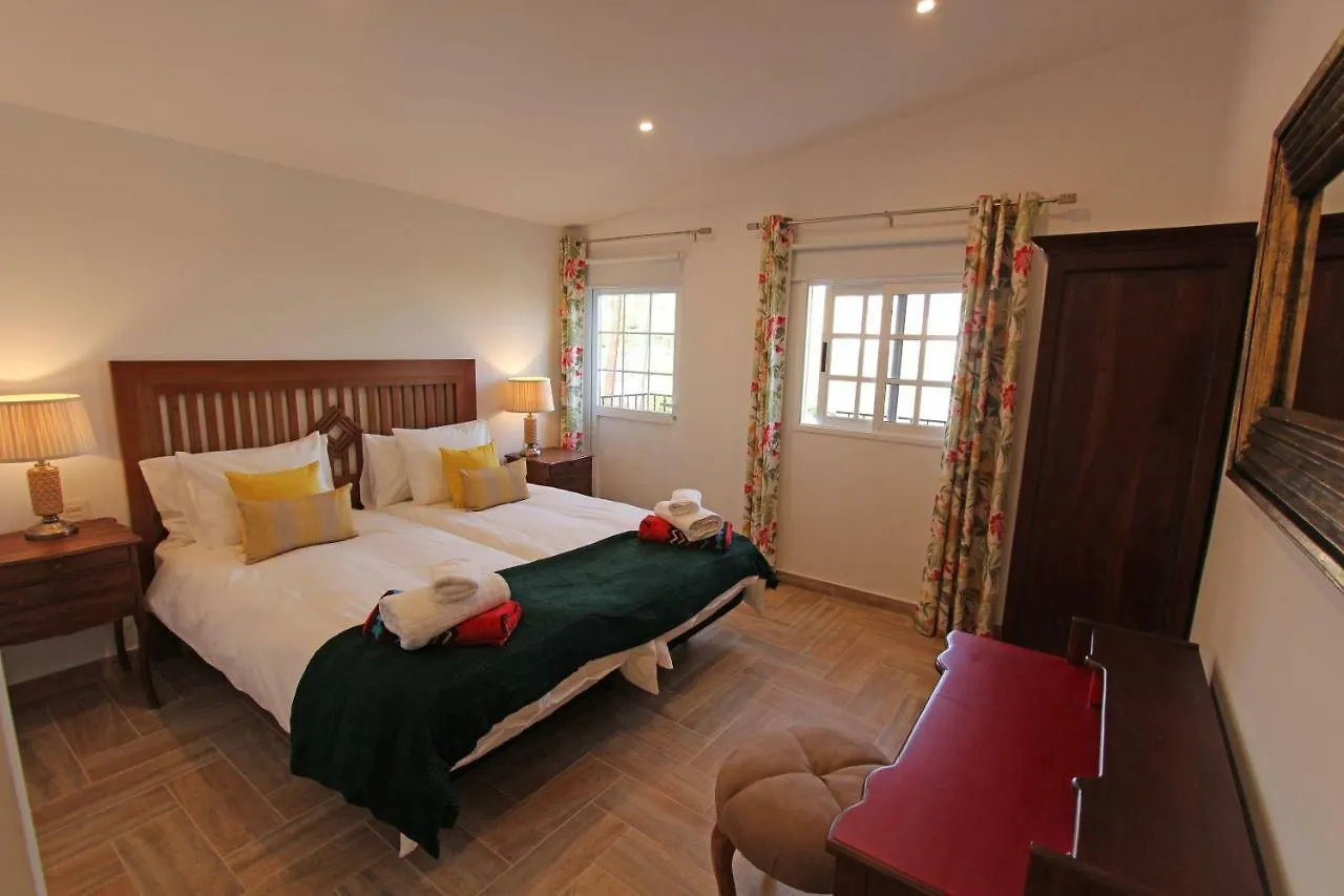 Vivatenerife - Gorgeous Villa With Heated Pool Buzanada İspanya
